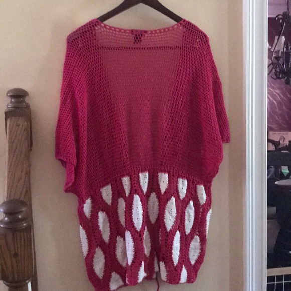 Pink and white crochet cardigan/swimsuit coverup - Picture 3 of 4